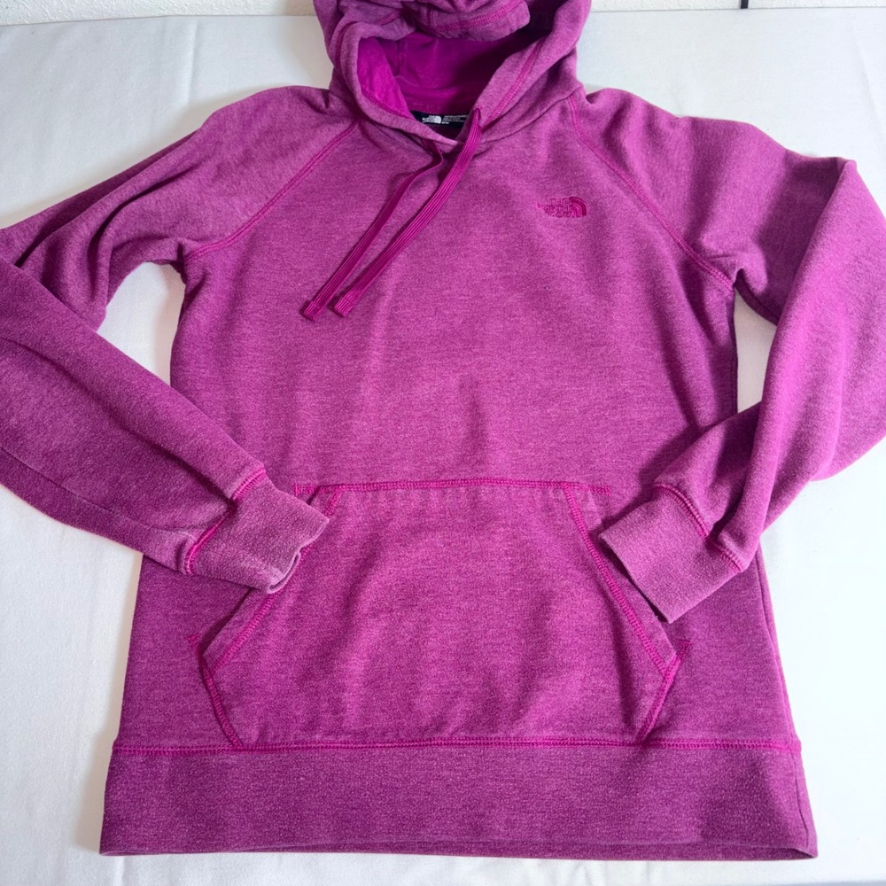 The North Face Hoodie medium Magenta ‎ Pullover Fleece Raglan Pocket Logo